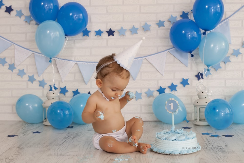 sesion smash cake primer cumpleanos en estudio fotografico en torrent valencia